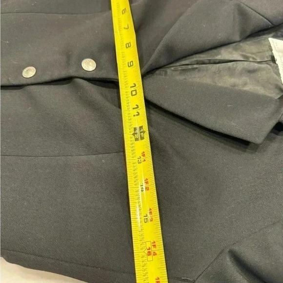 Vertigo Paris women’s black fitted blazer. Silver snap closure size small - Picture 5 of 10